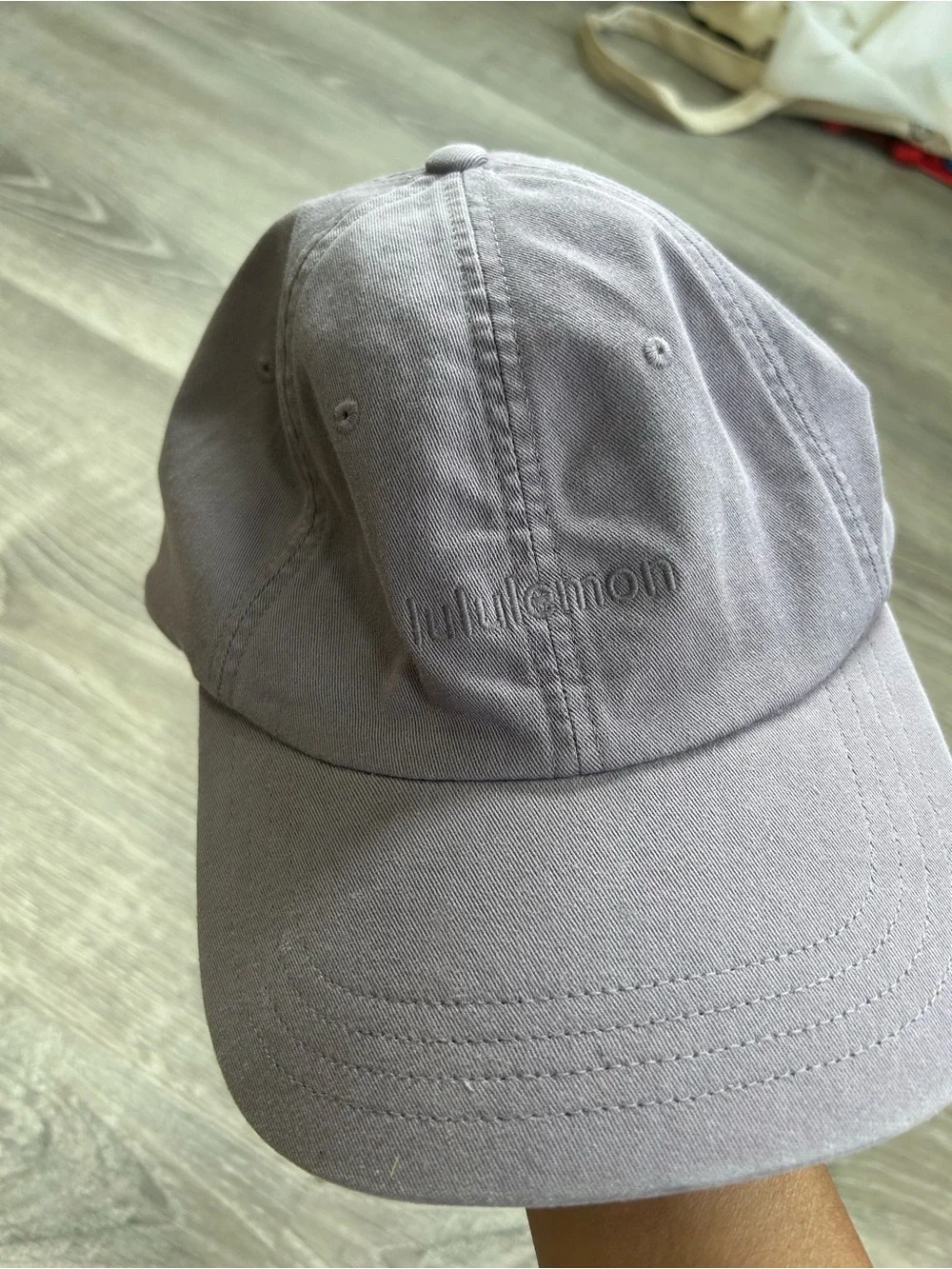 lululemon athletica women’s Lavender-Gray classic ball Cap